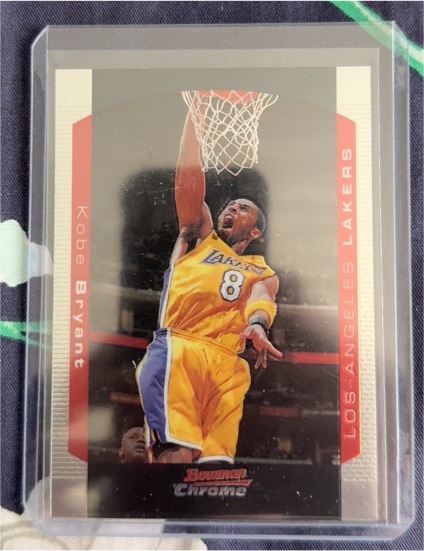 2004 Bowman Chrome #8 Kobe Bryant — front