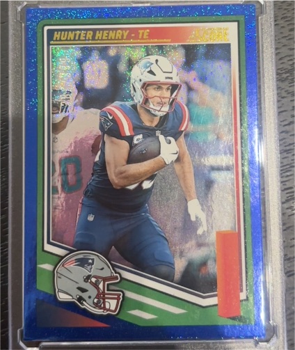 2025 Panini Score #249 Hunter Henry — front