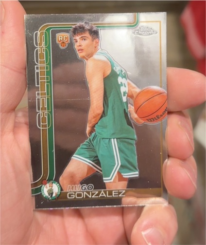 2025 Topps Chrome #278 Hugo Gonzalez — front