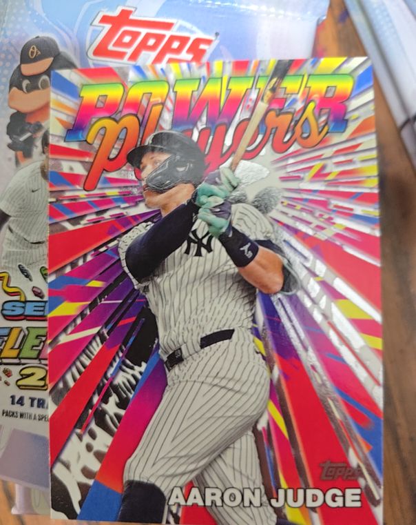 2025 Topps Series 1 Power Players #PP-12 Aaron Judge — front