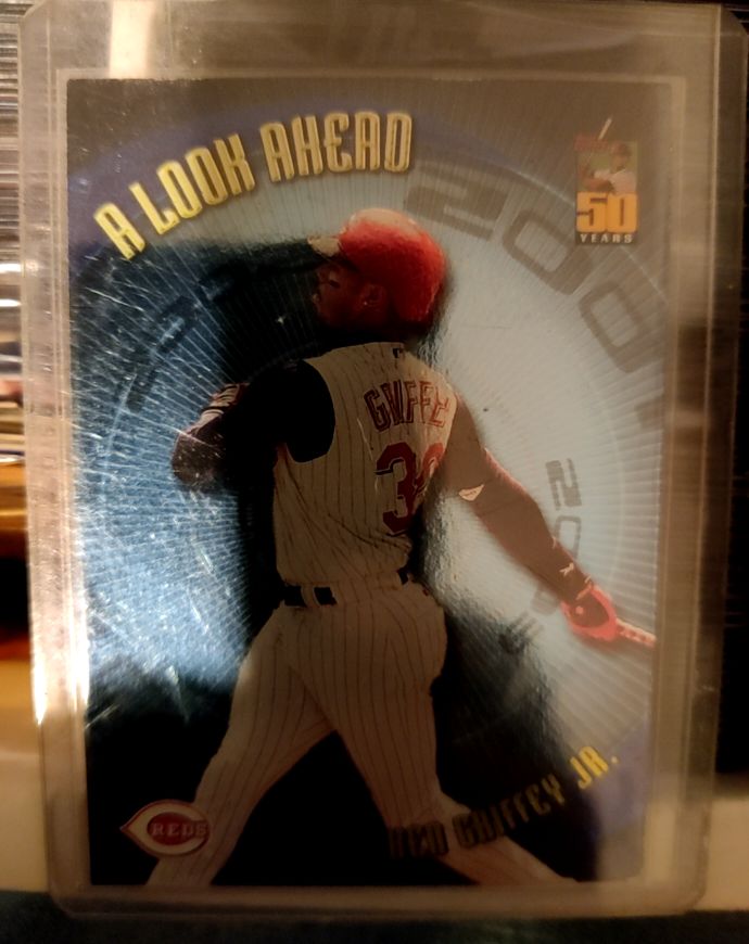 2001 Topps A Look Ahead #LA5 Ken Griffey Jr. — front