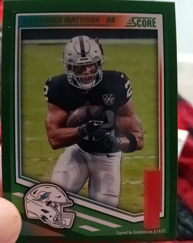 2025 Score #112 Alexander Mattison Miami Dolphins — front