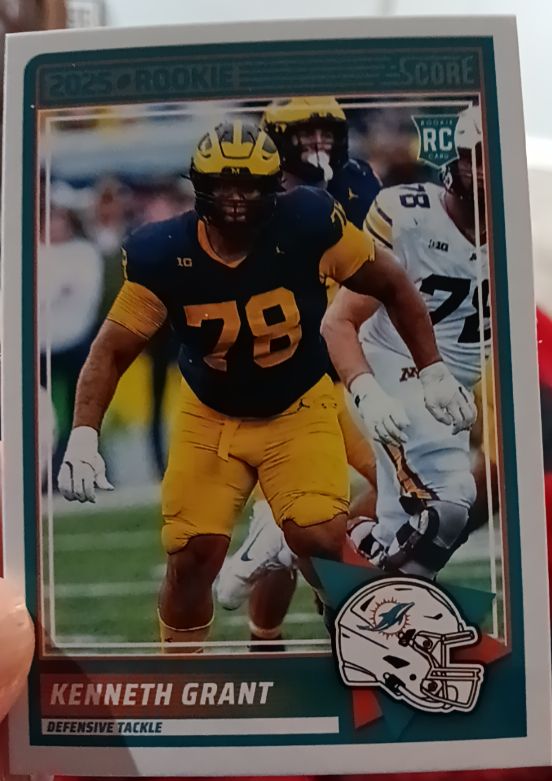 2025 Panini Score #33 Kenneth Grant — front