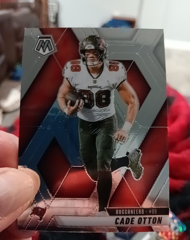 2025 Panini Mosaic #88 Cade Otton — front