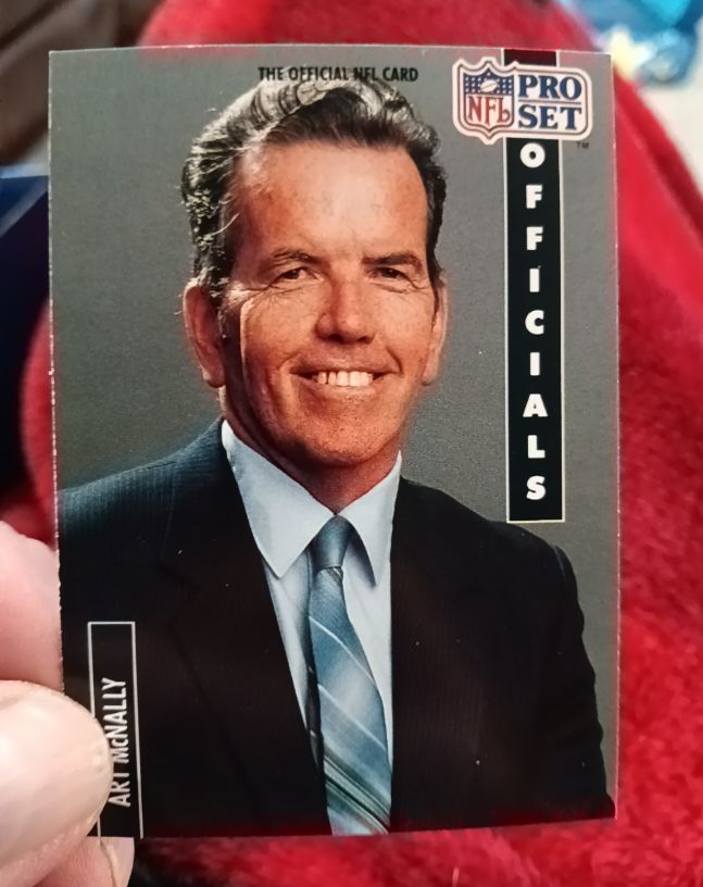 1991 Pro Set #352 Art McNally — front