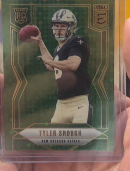 2025 Panini Elite Tyler Shough Rookie Green Disco Parallel — front