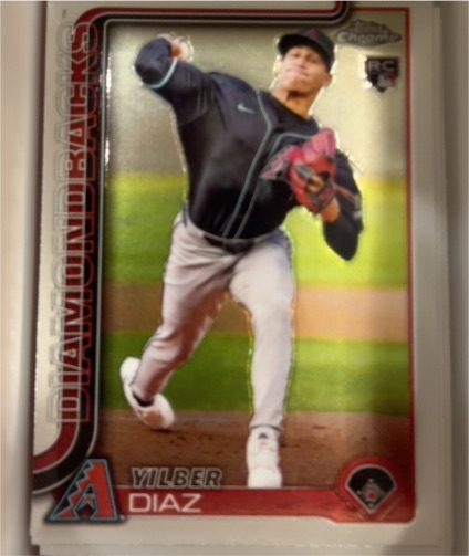 2025 Topps Chrome #8 Yilber Diaz — front