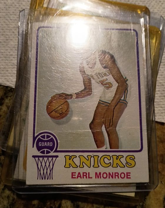 1973-74 Topps #142 Earl Monroe — front