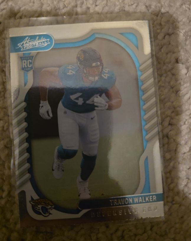 2022 Panini Absolute Football #125 Travon Walker Rookie Card — front