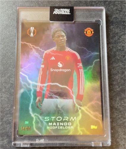 2024-25 Topps UEFA Club Competitions #284 Kobbie Mainoo — front
