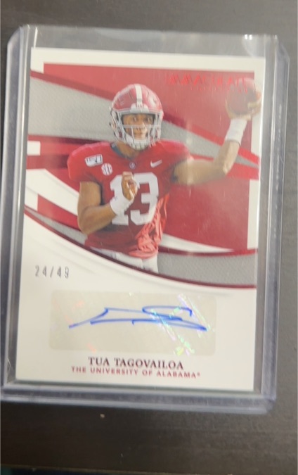 2021 Panini Immaculate Collection Collegiate #24 Tua Tagovailoa — front