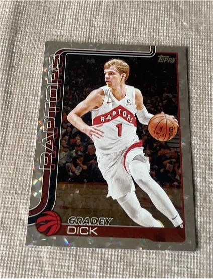 2025-26 Topps #28 Gradey Dick — front