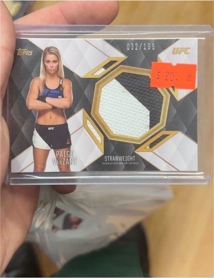2016 Topps UFC Top of the Class Relics #TCR-PV Paige VanZant — front