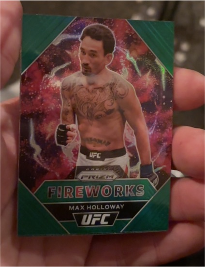 2021 Panini Prizm UFC #21 Max Holloway Fireworks Green Prizm — front