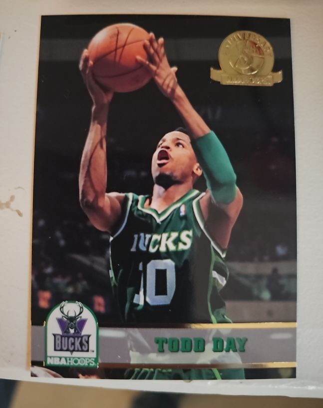 1993-94 Hoops 5th Anniversary Gold #122 Todd Day — front