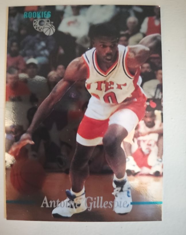 1995 Classic Rookies #76 Antoine Gillespie — front