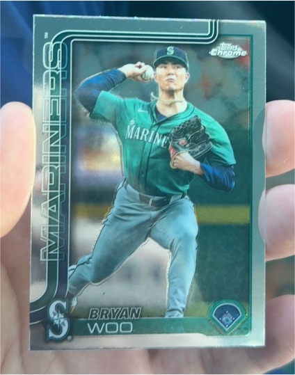 2025 Topps Series 1 #327 Bryan Woo — front