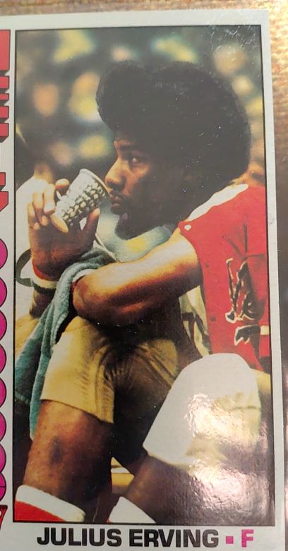 1975 Topps #166 Julius Erving — front
