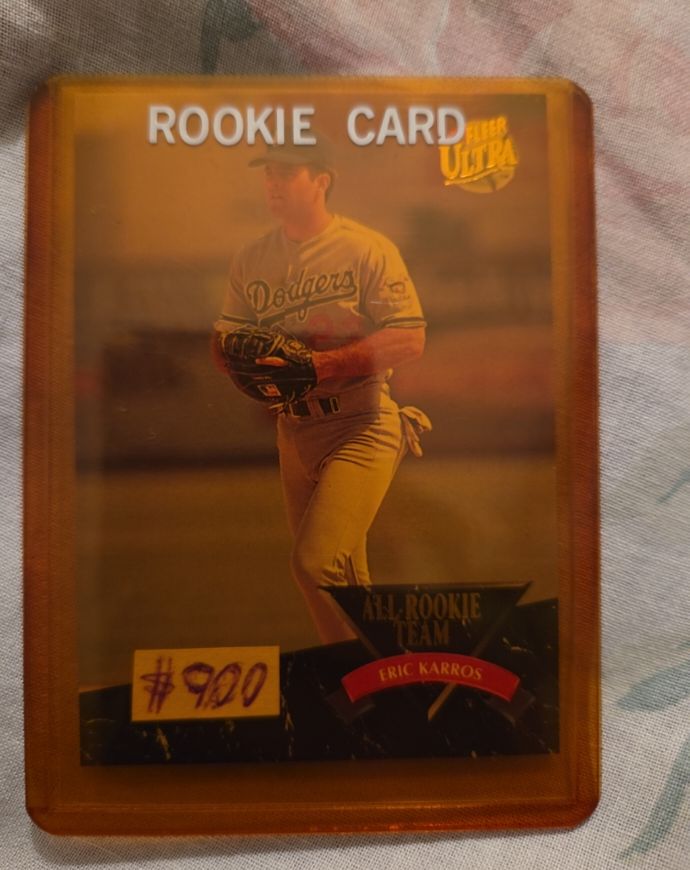 1993 Fleer Ultra #10 Eric Karros — front