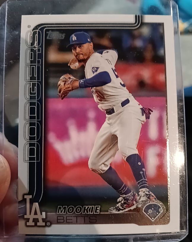 2025 Topps #50 Mookie Betts — front