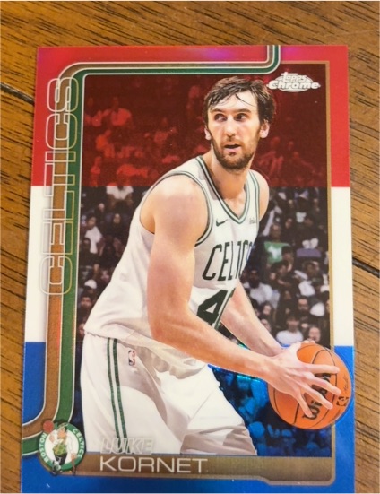 2025-26 Topps Chrome #37 Luke Kornet — front