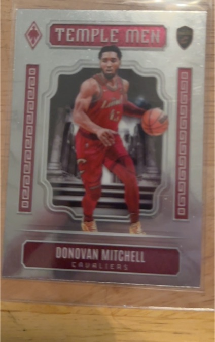 2023-24 Panini Phoenix #11 Donovan Mitchell Temple Men — front