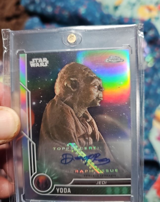 2023 Topps Chrome Star Wars #51 Yoda — front