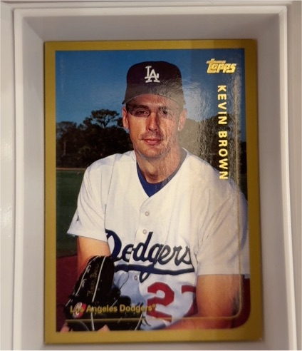 1999 Topps #285 Kevin Brown — front