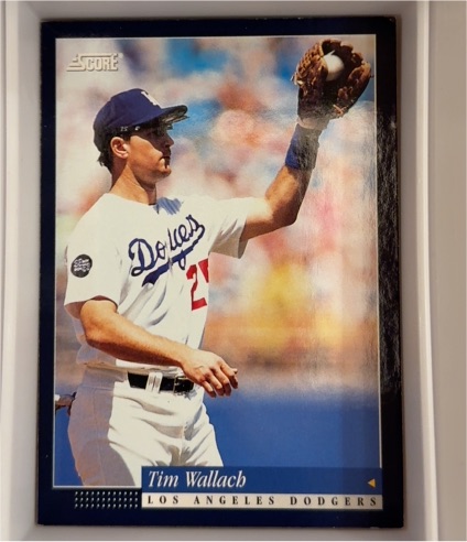 1992 Score #27 Tim Wallach — front