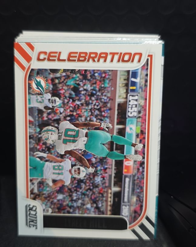 2023 Panini Score #6 Tyreek Hill Celebration — front