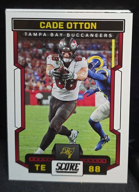 2023 Panini Score #66 Cade Otton — front