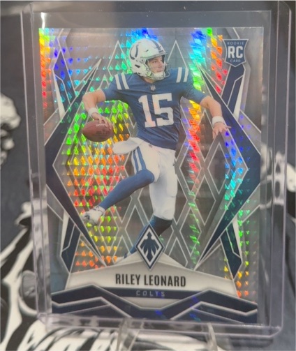 2025 Panini Phoenix #170 Riley Leonard — front