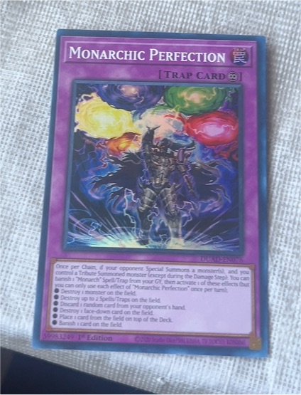 Yu-Gi-Oh! Duelist's Advance #DUAD-EN076 Monarchic Perfection — front