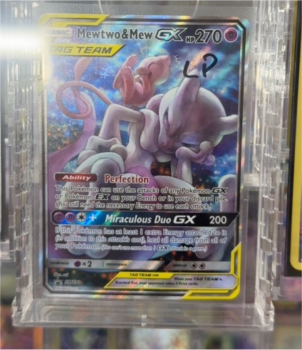 2019 Pokémon TCG SM Black Star Promo #SM191 Mewtwo & Mew GX — front