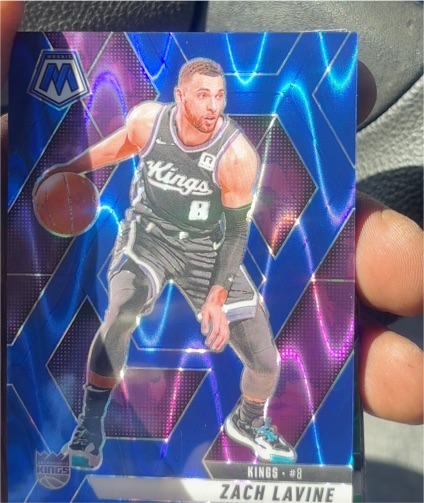 2024-25 Panini Mosaic #44 Zach LaVine — front