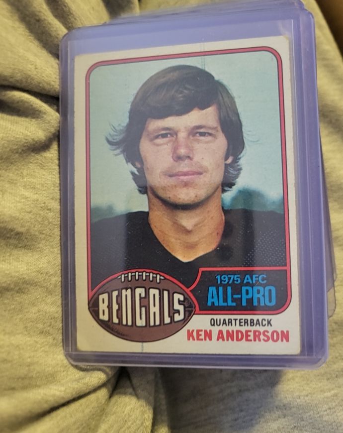 1976 Topps #10 Ken Anderson — front