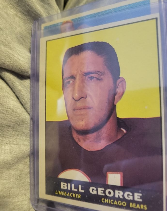 1961 Topps #16 Bill George — front