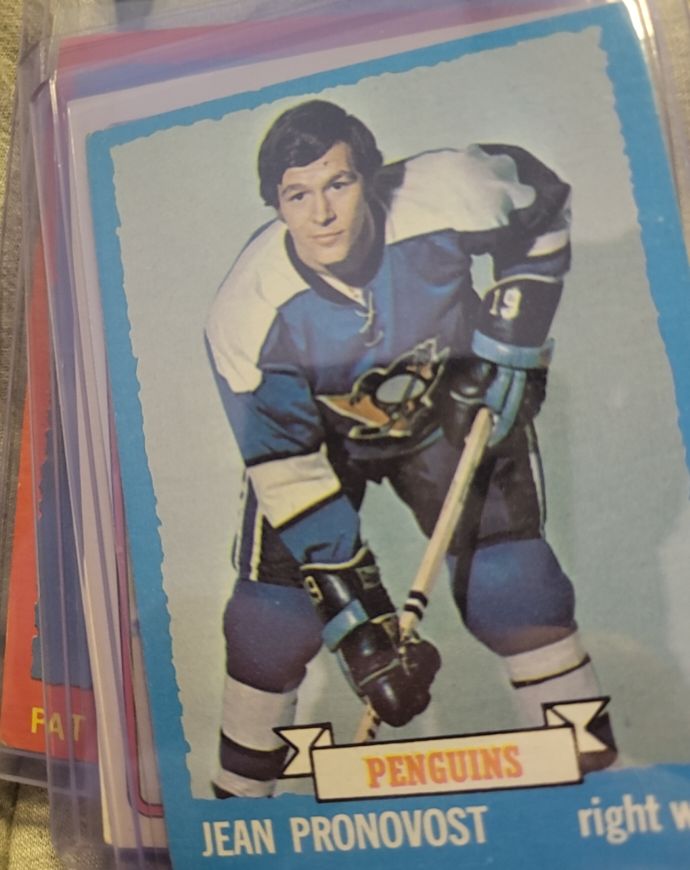 1973-74 Topps #11 Jean Pronovost Pittsburgh Penguins — front
