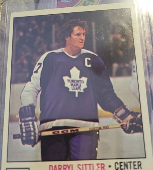 1977-78 O-Pee-Chee #38 Darryl Sittler — front
