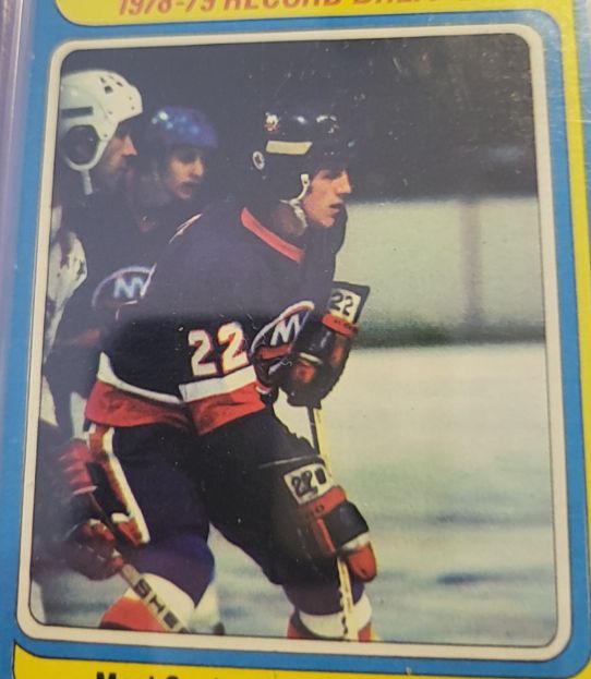 1979-80 O-Pee-Chee #161 Mike Bossy — front