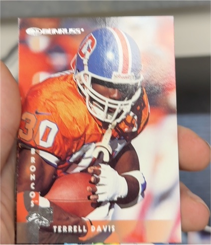 1997 Donruss #6 Terrell Davis — front