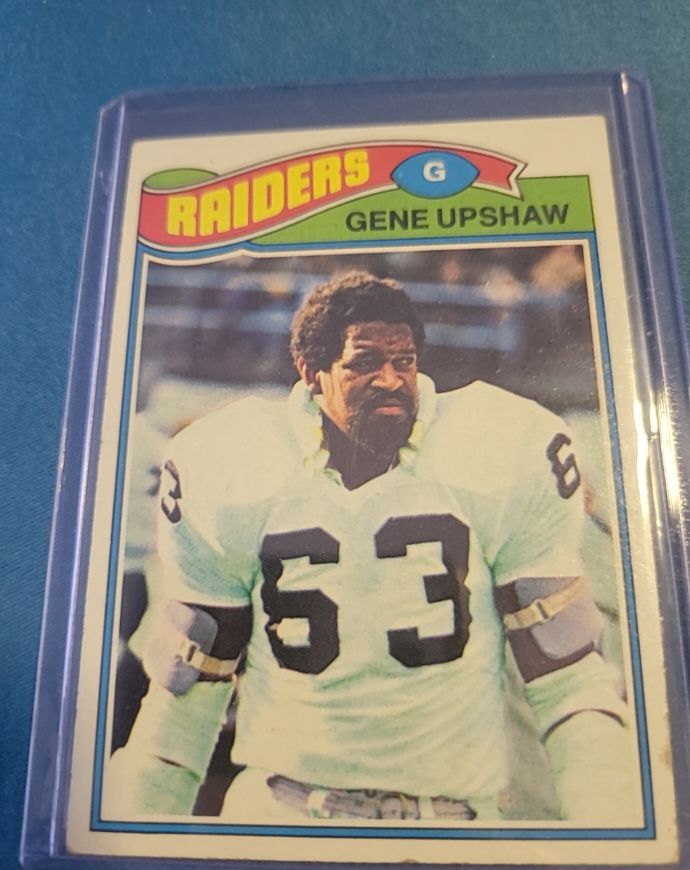1977 Topps #415 Gene Upshaw — front