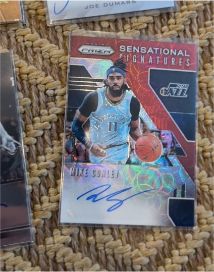 2019-20 Panini Prizm Sensational Signatures #SS-MCL Mike Conley — front