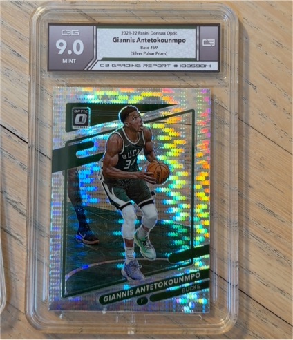 2021-22 Panini Donruss Optic #59 Giannis Antetokounmpo — front