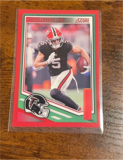 2025 Panini Score #17 Drake London — front
