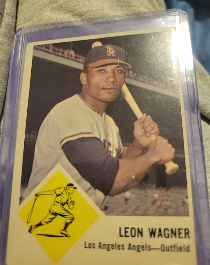 1963 Fleer #21 Leon Wagner — front