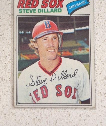1977 Topps #142 Steve Dillard — front
