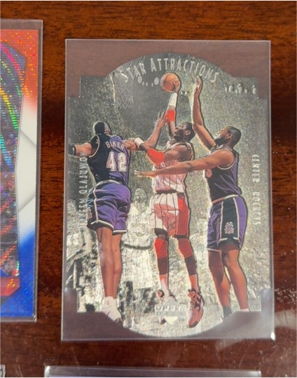 1997-98 Upper Deck #SA15 Hakeem Olajuwon Star Attractions — front