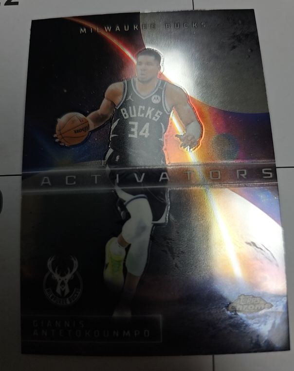 2025-26 Topps Chrome #AC-4 Giannis Antetokounmpo Activators — front