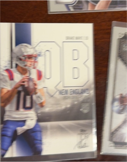 2024 Topps Signature Class #10 Mac Jones — front